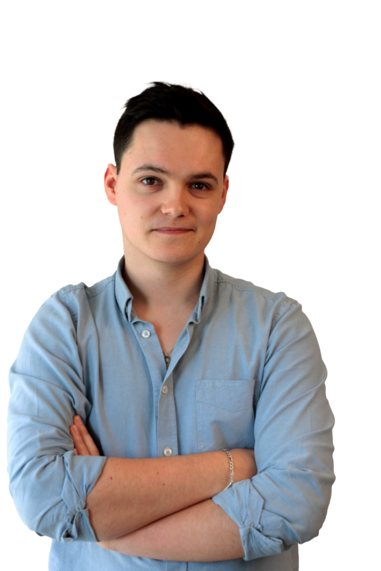 Léon, chef de projet et développeur de l'agence web prism'